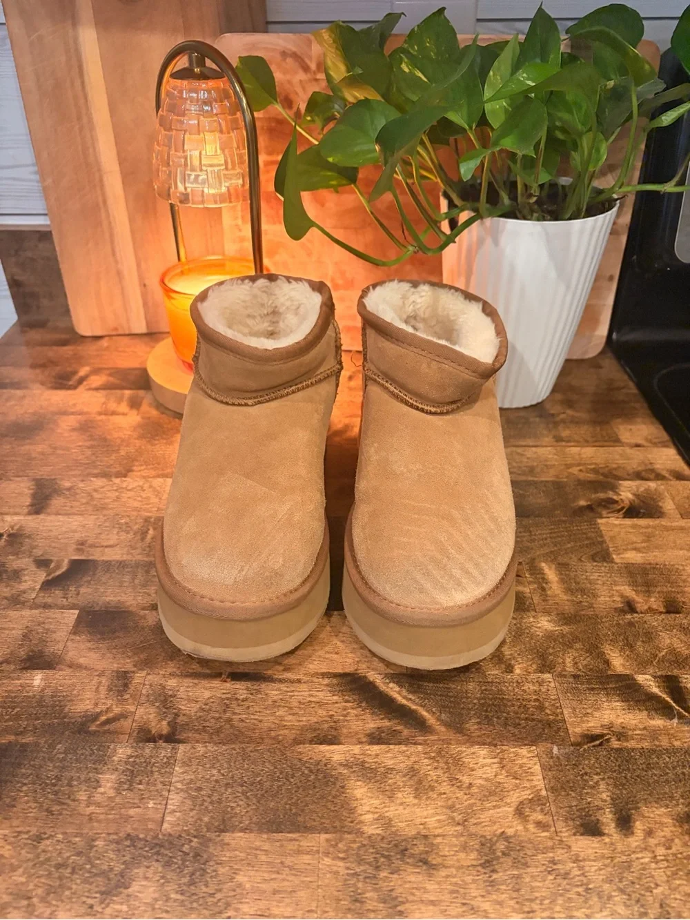 UGG Kids Mini Chestnut Suede Shearling Slip-On Boots